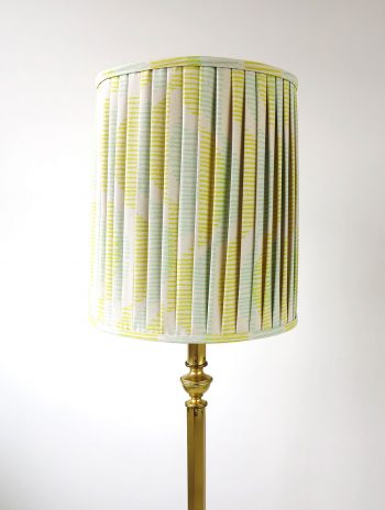 SWAY pleated lampshade