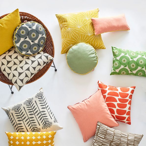 What's the difference between a cushion and a pillow? — Skinny laMinx